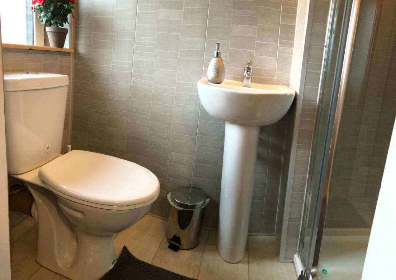 12A Main Street Kenmare Room 4 Екстер'єр фото